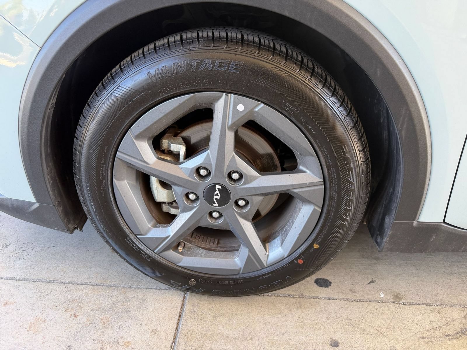 Used 2025 Kia K4 FWD image 28