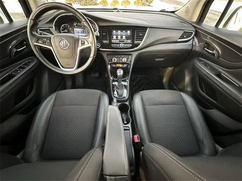 Used 2022 Buick Encore Preferred w/ Safety Package image 19
