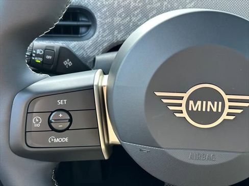 New 2026 MINI Cooper 4-Door Hardtop image 19