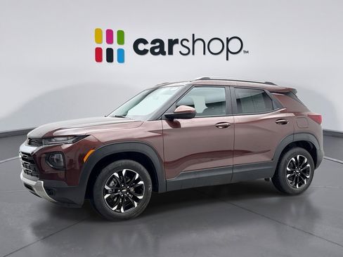 Used 2023 Chevrolet TrailBlazer LT w/ Convenience Package FWD image 1