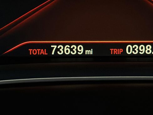 Used 2016 BMW 740i image 19