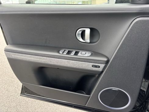 Certified 2022 Hyundai Ioniq 5 Limited w/ Cargo Package image 15