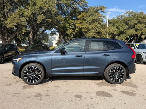 New 2026 Volvo XC60 B5 Ultra image 3