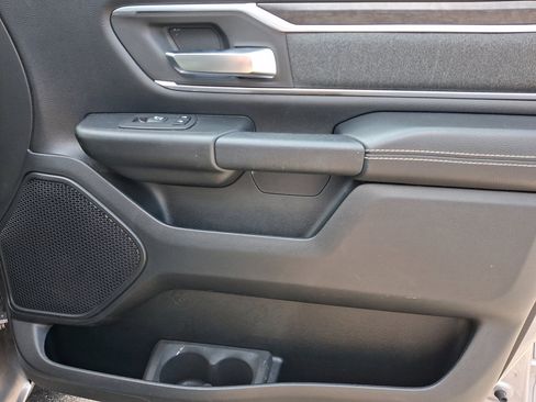 Used 2019 RAM 1500 Big Horn AWD/4WD image 10
