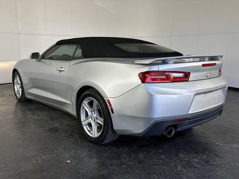 Used 2018 Chevrolet Camaro LT image 9