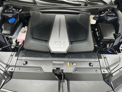 Used 2024 Kia EV6 Light AWD/4WD image 23