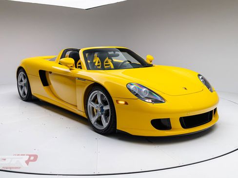 Used 2005 Porsche Carrera GT RWD image 1