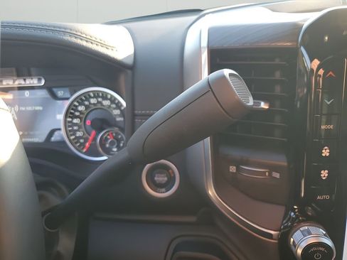 Used 2024 RAM 2500 Laramie w/ Night Edition image 35