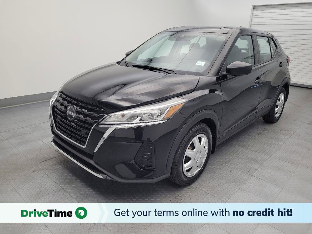 Used 2023 Nissan Kicks S FWD image 1