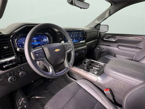 Certified 2024 Chevrolet Silverado 1500 LTZ w/ Technology Package AWD/4WD image 18