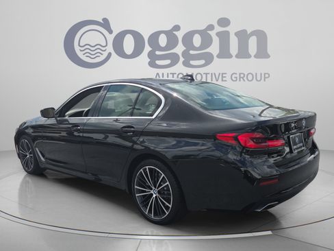 Used 2023 BMW 530i w/ Convenience Package RWD image 3