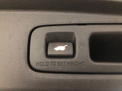 Used 2024 Honda CR-V Sport Touring image 9