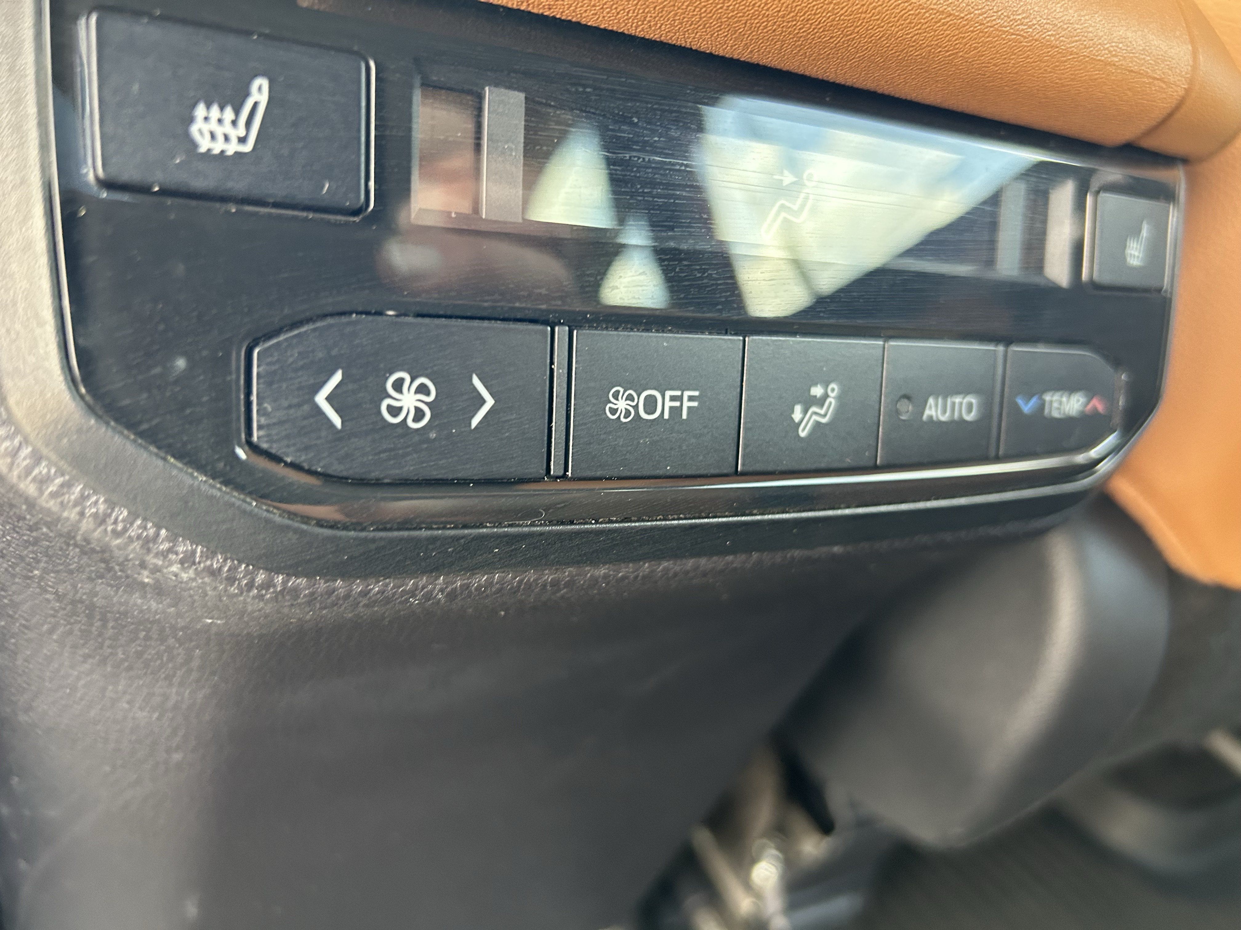 Used 2024 Toyota Highlander Platinum AWD/4WD image 20