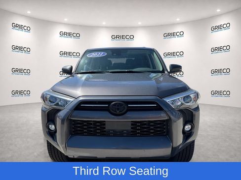 Used 2021 Toyota 4Runner SR5 Premium w/ Moonroof Package RWD image 2