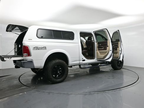 Used 2017 RAM 2500 Longhorn image 5