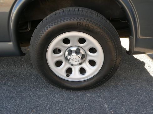 Used 2014 Chevrolet Express 1500 LS image 31