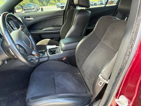 Used 2019 Dodge Charger R/T w/ Plus Group RWD image 10