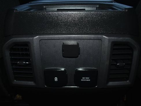 Used 2018 Ford F150 XLT w/ Equipment Group 302A Luxury image 40