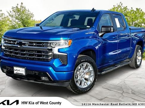 Used 2024 Chevrolet Silverado 1500 RST image 1