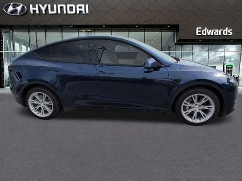 Used 2021 Tesla Model Y Long Range AWD/4WD image 2