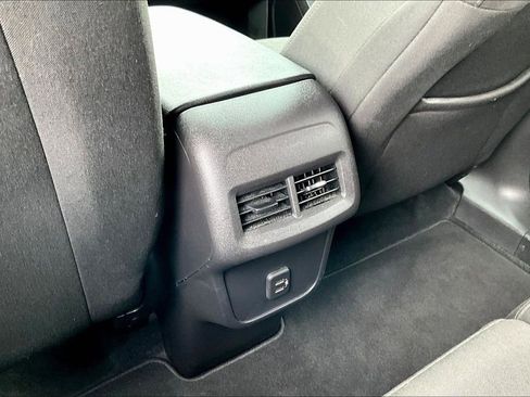 Used 2024 Chevrolet Equinox LT AWD/4WD image 12