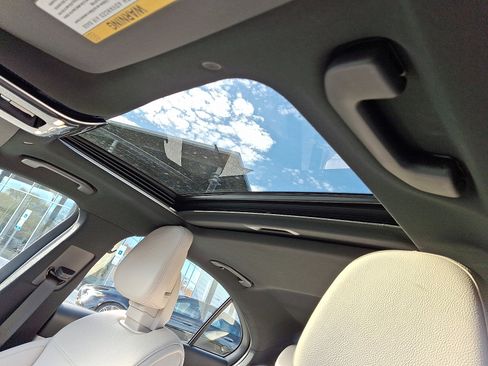 Certified 2023 Mercedes-Benz C 300 4MATIC Sedan image 13