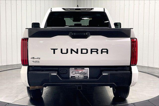 Used 2022 Toyota Tundra SR5 w/ SR5 Convenience Package AWD/4WD image 4