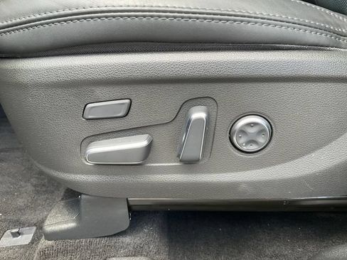 Used 2023 Hyundai Santa Fe Calligraphy FWD image 6