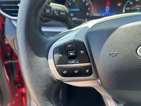Used 2023 Ford Explorer XLT w/ Equipment Group 202A AWD/4WD image 20