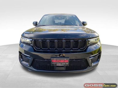 New 2025 Jeep Grand Cherokee Limited w/ Black Appearance Package image 2