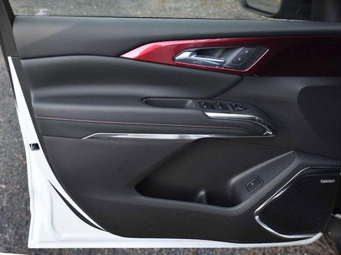 New 2026 Chevrolet Traverse Z71 image 25