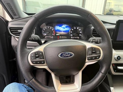 Used 2023 Ford Explorer XLT w/ Equipment Group 202A image 16