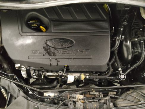 Used 2017 Ford Escape SE w/ Equipment Group 201A FWD image 30