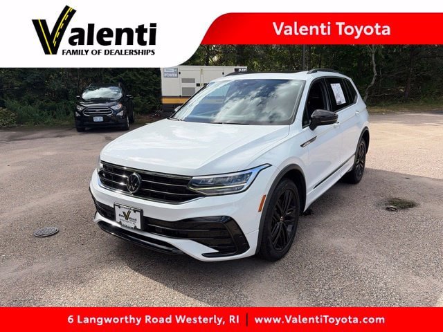 Used 2022 Volkswagen Tiguan SE R-Line AWD/4WD image 1