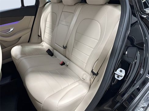 Certified 2022 Mercedes-Benz GLC 300 4MATIC image 29