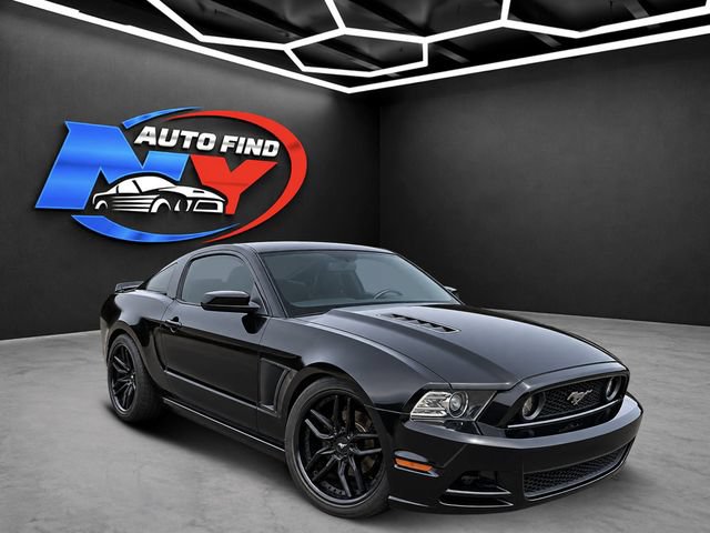 Used 2014 Ford Mustang GT Premium w/ Electronics Package RWD image 2