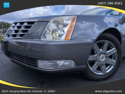 Used 2007 Cadillac DTS w/ Trunk Convenience Package FWD image 10