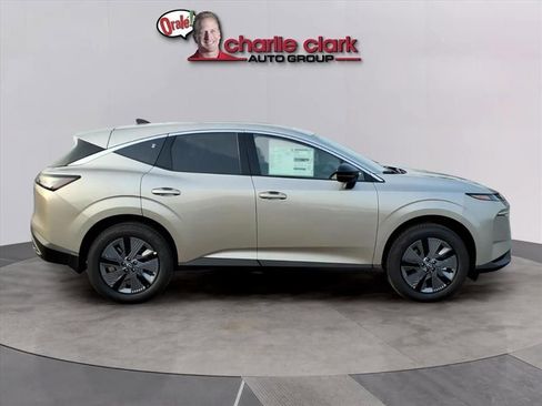 New 2026 Nissan Murano SL image 6