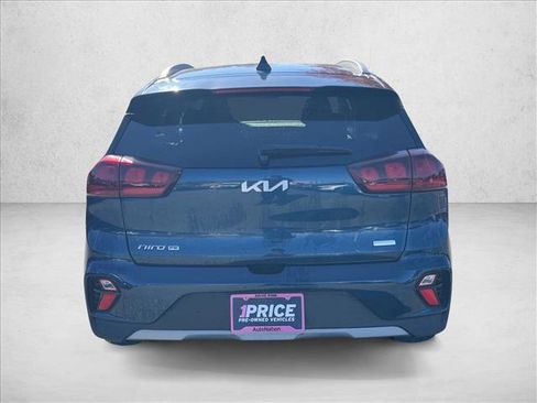 Used 2022 Kia Niro LX image 6