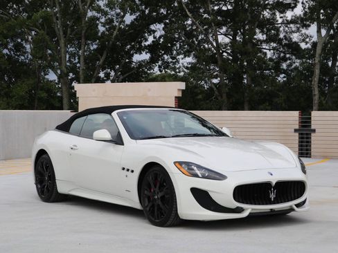 Used 2014 Maserati GranTurismo MC RWD image 6