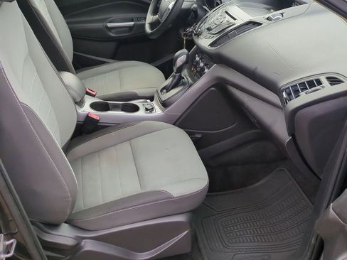 Used 2016 Ford Escape SE w/ SE Cold Weather Package image 20