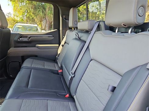 Used 2022 Chevrolet Silverado 1500 ZR2 image 12