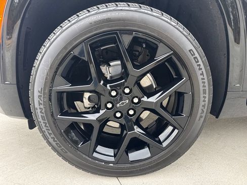 Used 2026 Chevrolet Traverse RS image 11