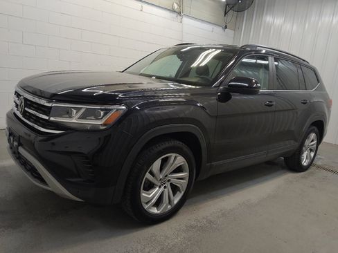 Used 2022 Volkswagen Atlas SE AWD/4WD image 2