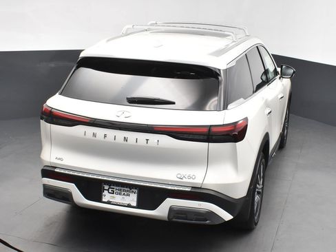 Used 2025 INFINITI QX60 Sensory w/ Vision Package AWD/4WD image 37