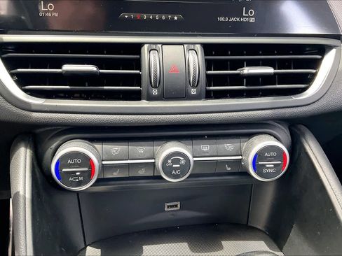 Used 2018 Alfa Romeo Giulia Ti Sport w/ Quick Order Package 22U Sport RWD image 13