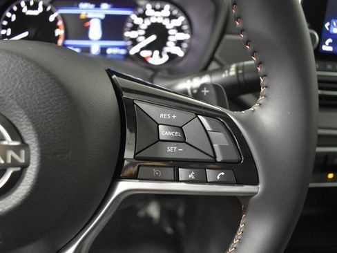 Certified 2025 Nissan Altima 2.5 SR image 17