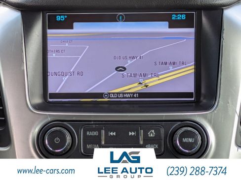 Used 2020 Chevrolet Suburban Premier AWD/4WD image 16
