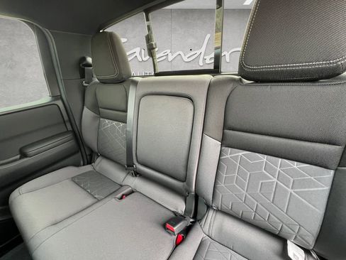 New 2026 Nissan Frontier SV image 22