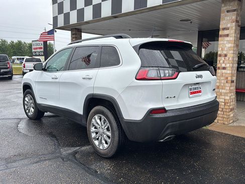 Used 2022 Jeep Cherokee Latitude Lux w/ Sun & Sound Group AWD/4WD image 2
